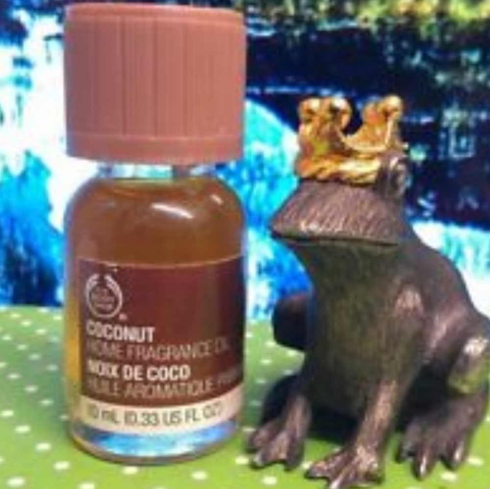 The body shop OIL - COCONUT .